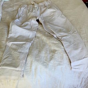 Outdoor Voices cream and forest green jogger